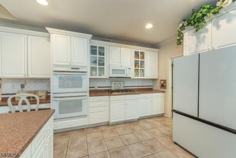 19 Coggins Lane West Orange NJ 07052