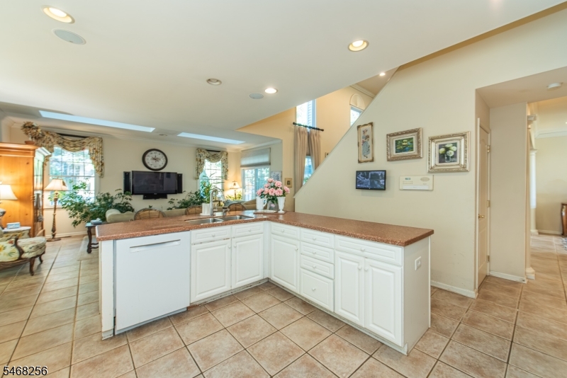 19 Coggins Lane West Orange NJ 07052