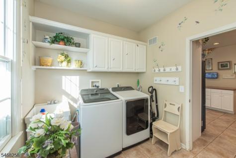 19 Coggins Lane West Orange NJ 07052
