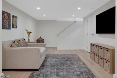 129 Mount Hebron Road Montclair NJ 07043