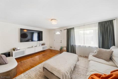 10 Hillcrest Terrace Linden NJ 07036