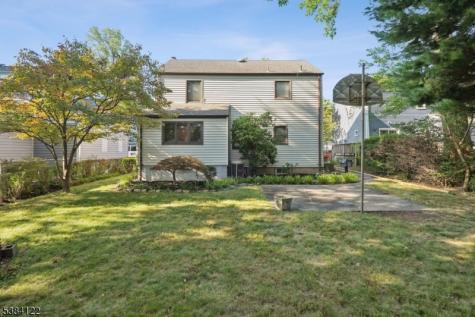 20 Kew Drive Springfield NJ 07081