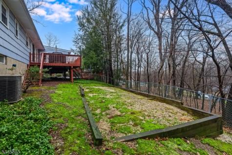 11 Wood Drive Parsippany-troy Hills NJ 07950