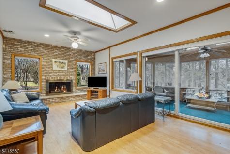 11 Wood Drive Parsippany-troy Hills NJ 07950