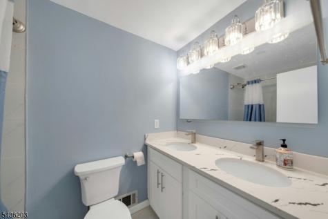 162 Grove Avenue Verona NJ 07044