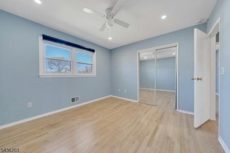 162 Grove Avenue Verona NJ 07044