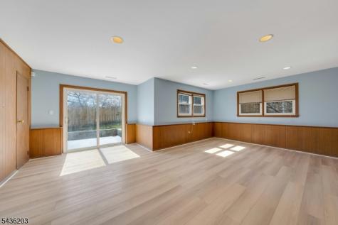 162 Grove Avenue Verona NJ 07044
