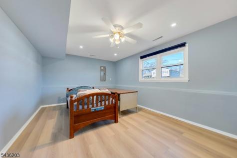 162 Grove Avenue Verona NJ 07044