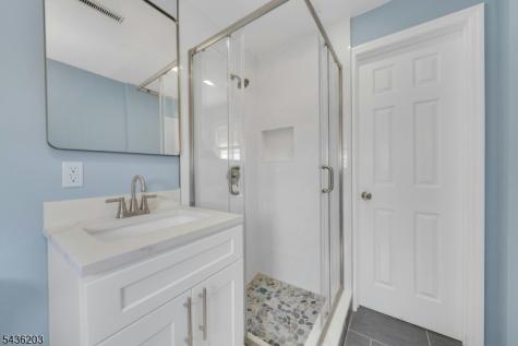 162 Grove Avenue Verona NJ 07044
