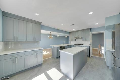 162 Grove Avenue Verona NJ 07044