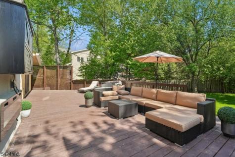 47 Cayuga Way Millburn NJ 07078