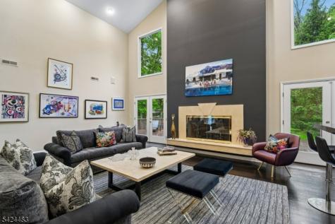 47 Cayuga Way Millburn NJ 07078