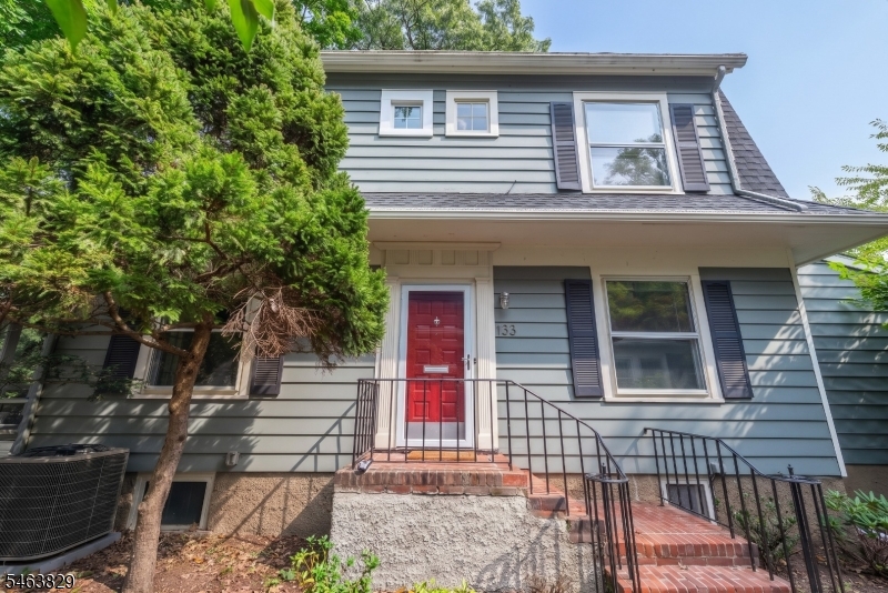 133 Buckingham Road Montclair NJ 07043