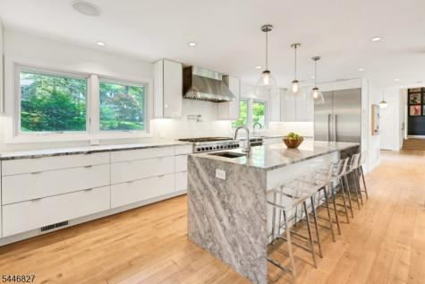 21 Gloucester Road Summit NJ 07901