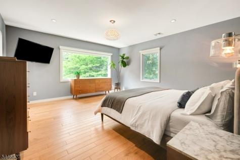 21 Gloucester Road Summit NJ 07901