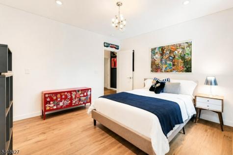 21 Gloucester Road Summit NJ 07901
