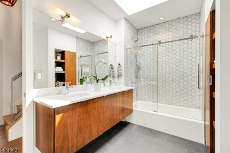 21 Gloucester Road Summit NJ 07901