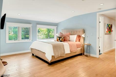 21 Gloucester Road Summit NJ 07901
