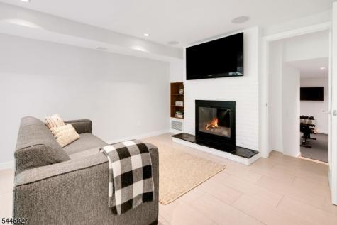 21 Gloucester Road Summit NJ 07901
