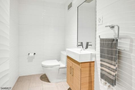 21 Gloucester Road Summit NJ 07901
