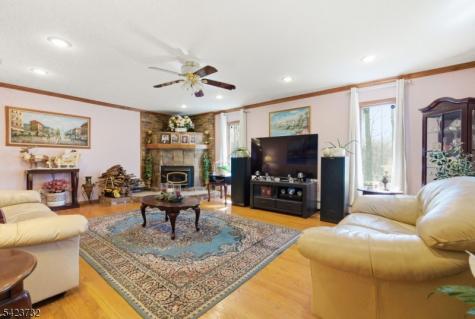 111 Green Road Sparta NJ 07871