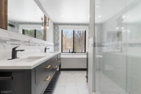 1 Old Dingman Road Sandyston NJ 07851