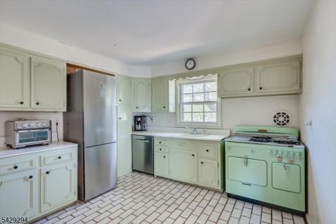 78 Rose Street Metuchen NJ 08840
