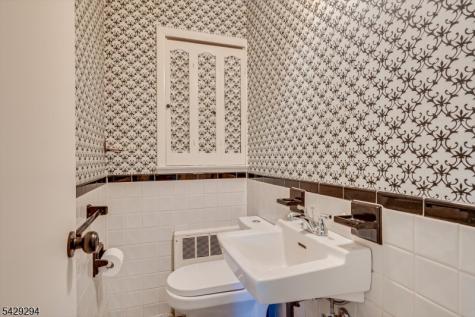 78 Rose Street Metuchen NJ 08840