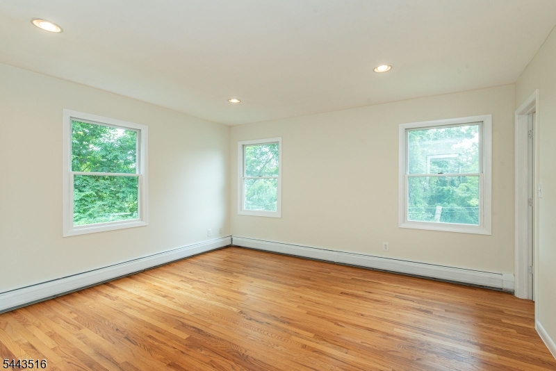 16 Florence Street Hopatcong NJ 07874