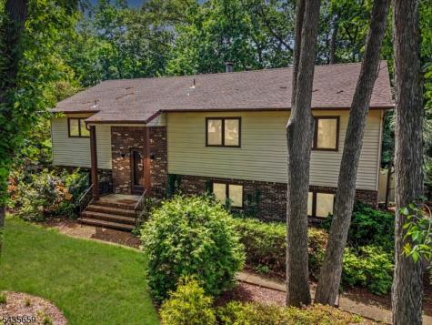 68 Yellow Brick Road Wayne NJ 07470