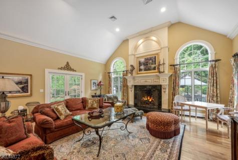68 Brams Hill Drive Mahwah NJ 07430