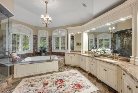 68 Brams Hill Drive Mahwah NJ 07430