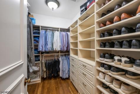 68 Brams Hill Drive Mahwah NJ 07430