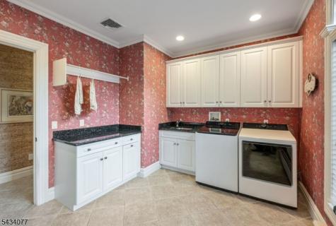 68 Brams Hill Drive Mahwah NJ 07430