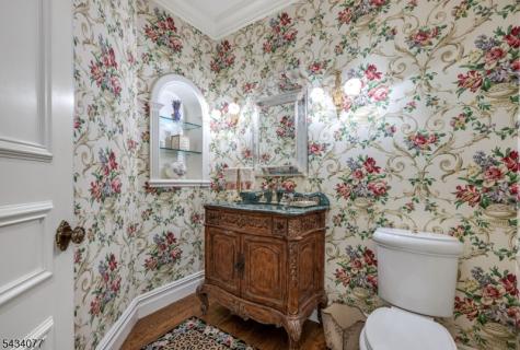 68 Brams Hill Drive Mahwah NJ 07430