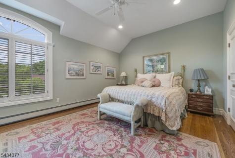 68 Brams Hill Drive Mahwah NJ 07430
