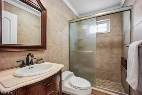 17 Stonewall Drive Livingston NJ 07039