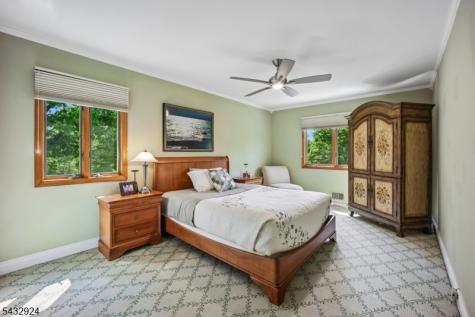 17 Stonewall Drive Livingston NJ 07039