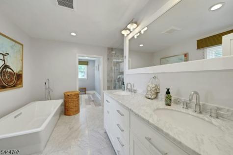 7 Hawthorne Avenue Glen Ridge Boro NJ 07028