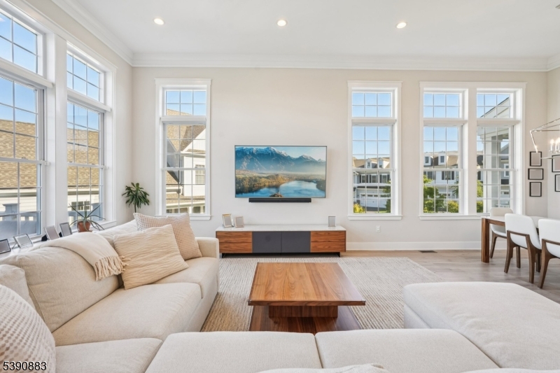 30 Juniper Court Cedar Grove NJ 07009