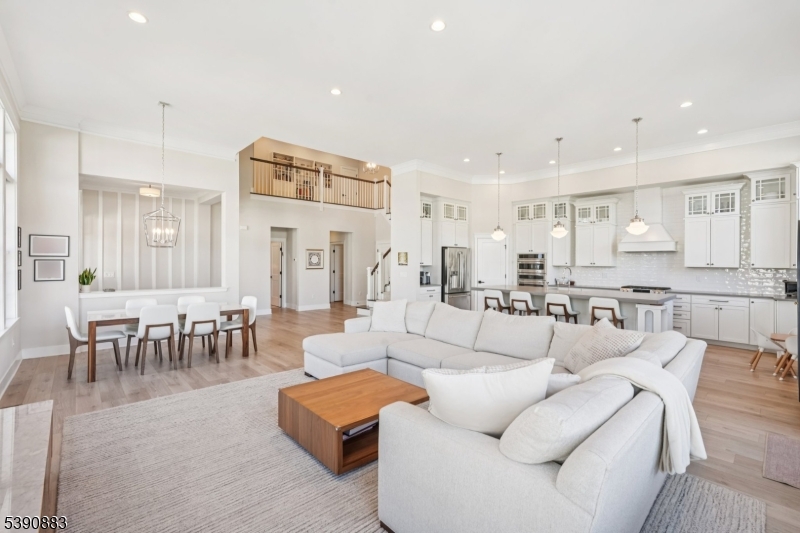 30 Juniper Court Cedar Grove NJ 07009