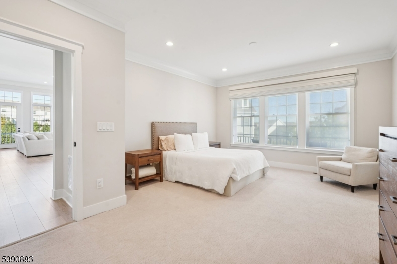 30 Juniper Court Cedar Grove NJ 07009