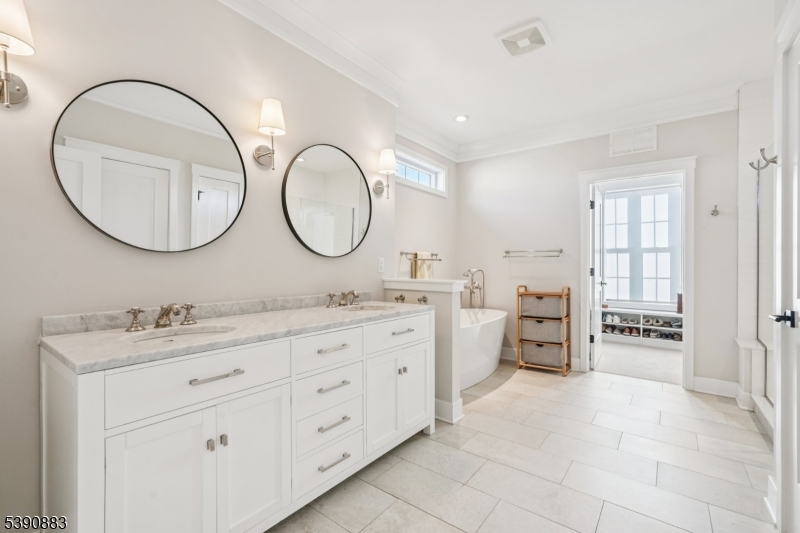 30 Juniper Court Cedar Grove NJ 07009