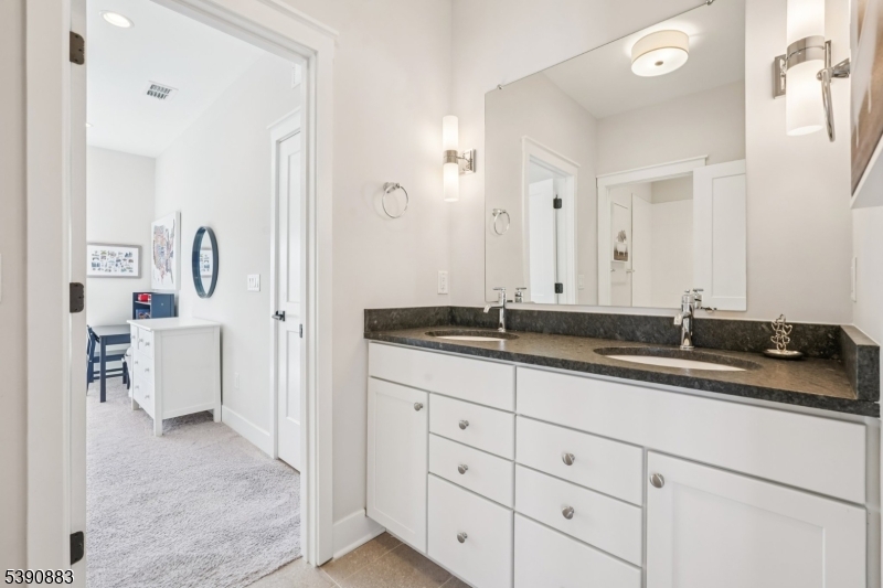 30 Juniper Court Cedar Grove NJ 07009