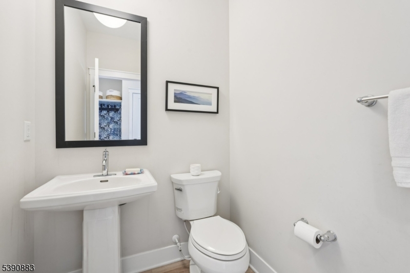 30 Juniper Court Cedar Grove NJ 07009