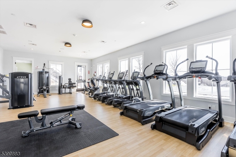 30 Juniper Court Cedar Grove NJ 07009