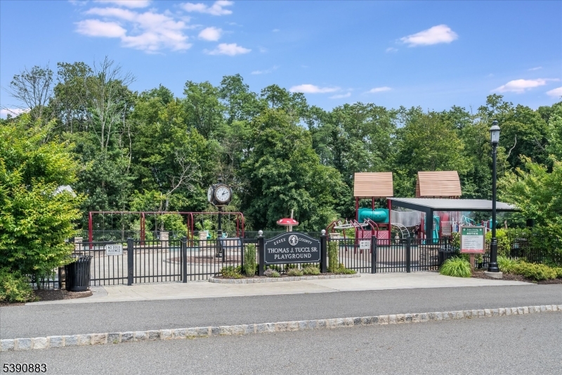 30 Juniper Court Cedar Grove NJ 07009