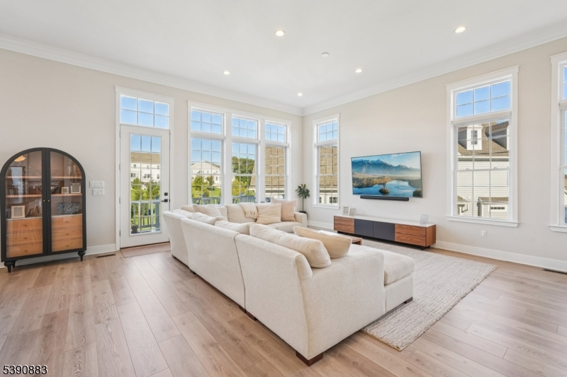30 Juniper Court Cedar Grove NJ 07009