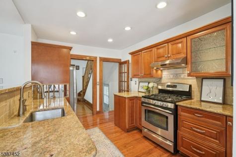 194 Harrison Avenue Montclair NJ 07042