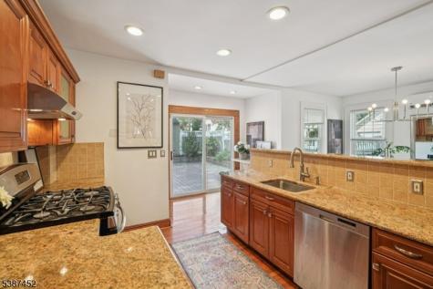 194 Harrison Avenue Montclair NJ 07042